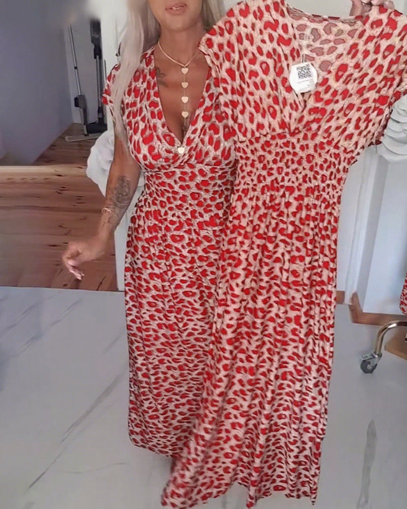 Stylish Leopard Print Dress - Sleek V-neck Dress