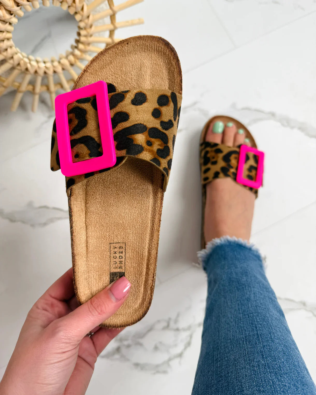 Léora — Buckle Slide Sandals