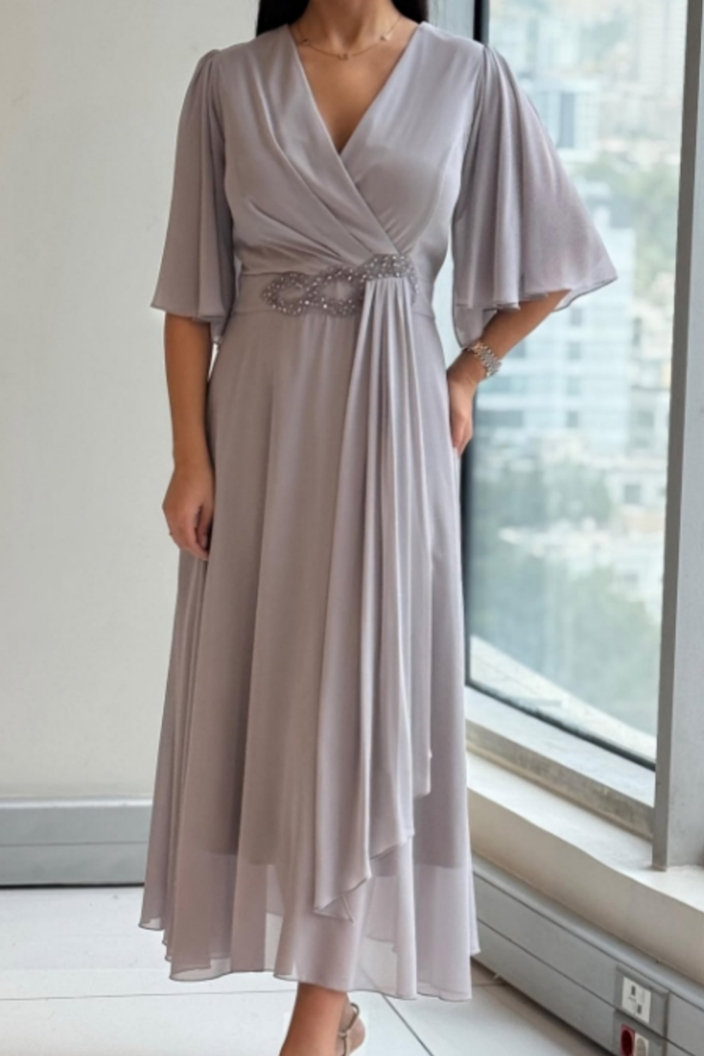 Flowing Midi Dress – Elegant Feminine Grace
