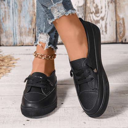 Azzy - Breathable Women's White Lace-Up Flat Shoes