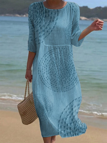 Women's loose solid color dress with a round neckline
