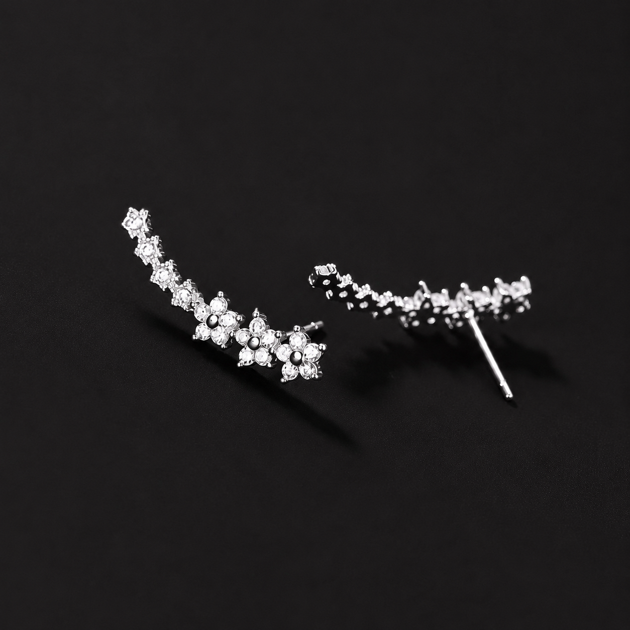 Fleuré — Timeless Floral Earrings