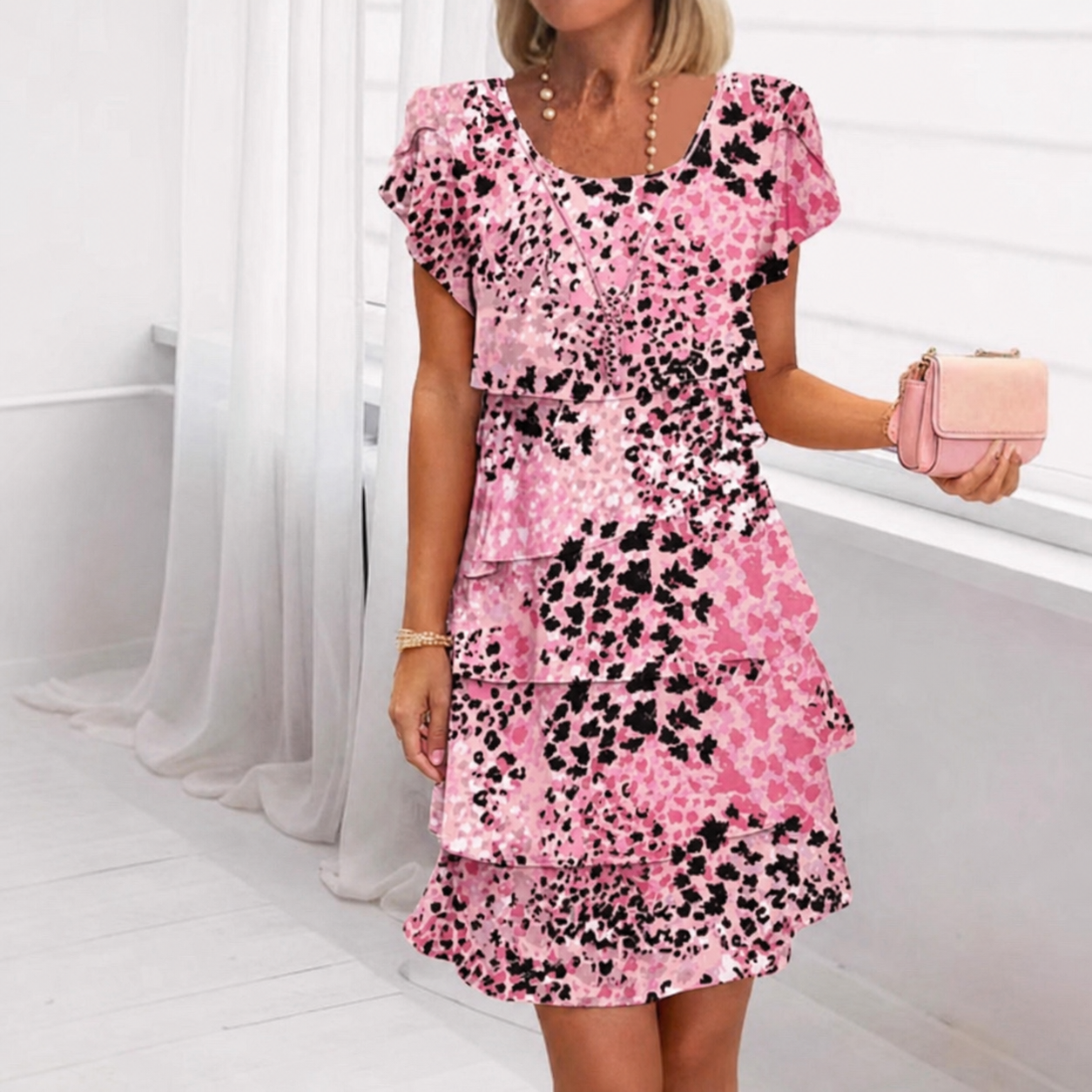 Valenza — The Printed Midi Dress