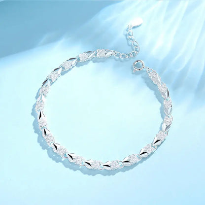 Elegant Women's Bracelet - Durable Bracelet