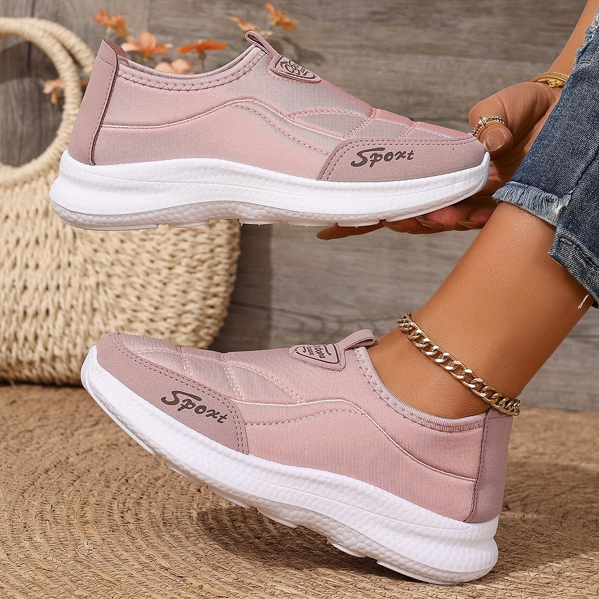Lightweight - Comfortable Women's Sneakers