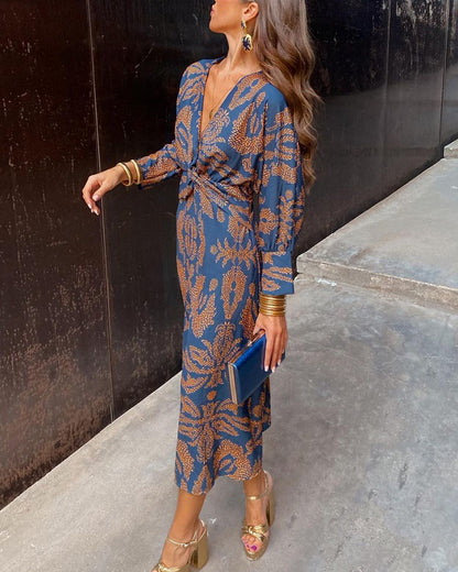 Isadora – Elegant Midi Dress with Timeless Charm Print