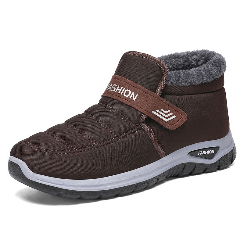 Lace-free slip-on sneakers for winter