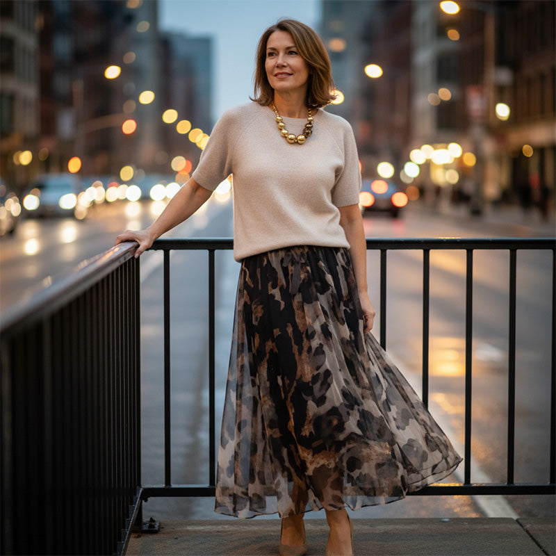 Two-Piece Women's Set Comprising a Sweater and a Flowing Skirt with Leopard Print