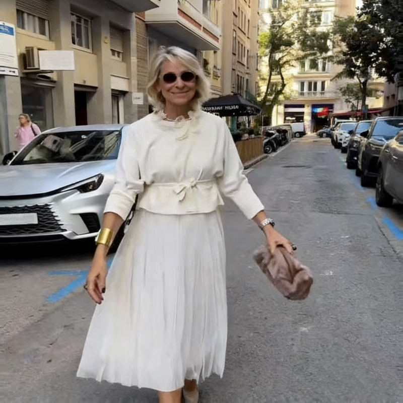 Two-Piece Set Comprising a Long Sleeve Knit Top